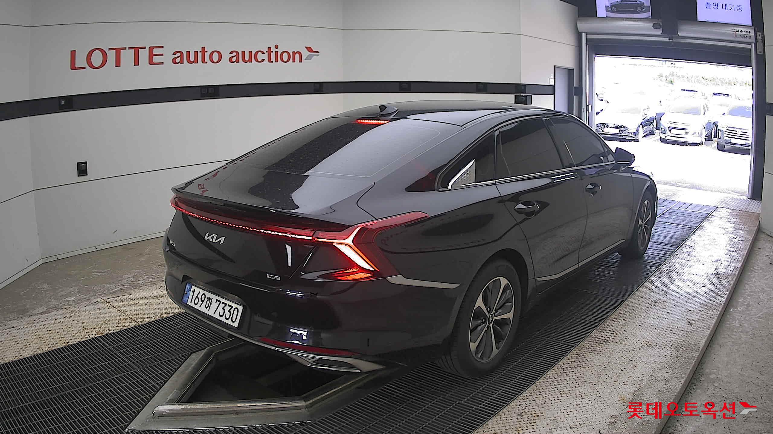 Kia K8 Hybrid 2022 Aurora Black Pearl из Кореи, фото 4