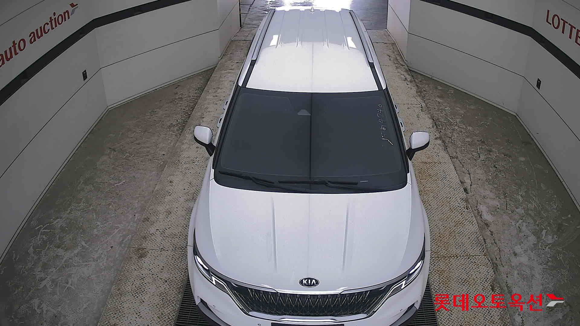 2021 - kia carnival