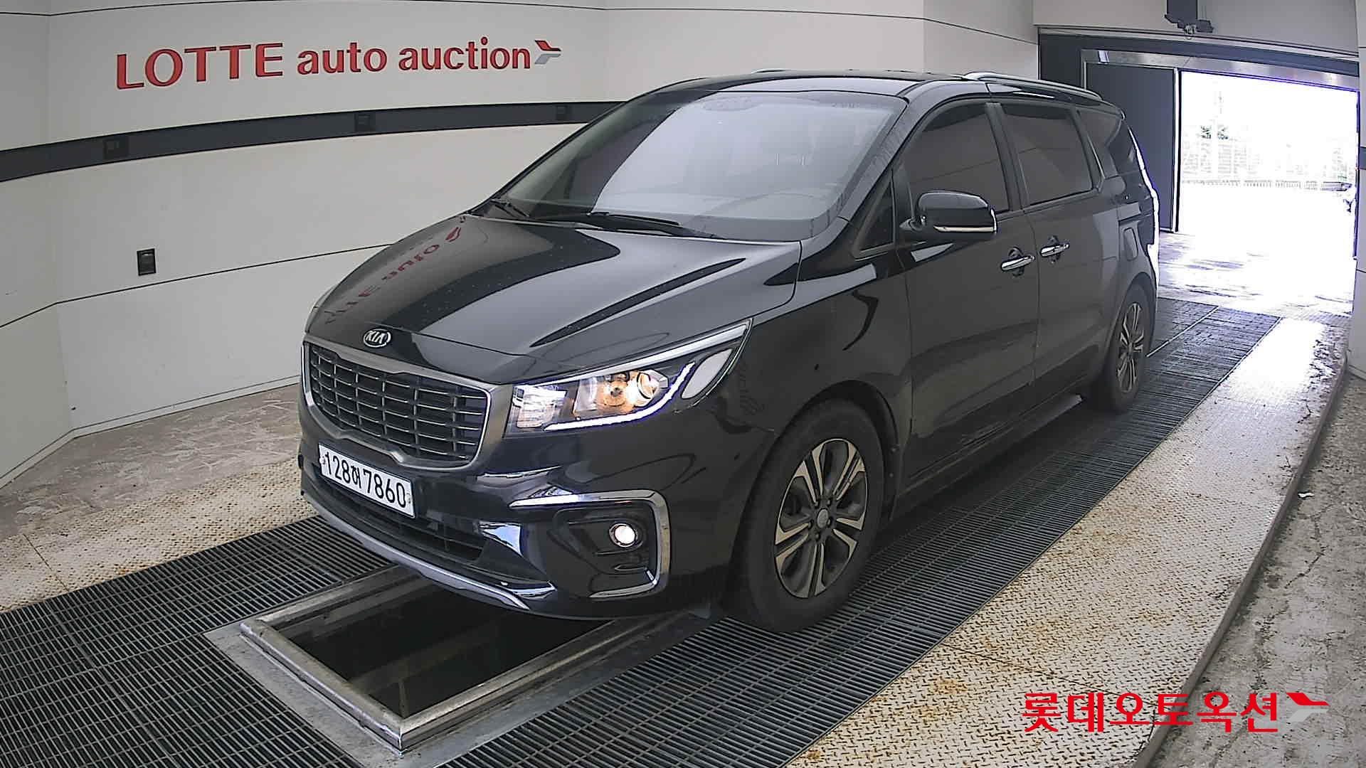 2020 - kia carnival