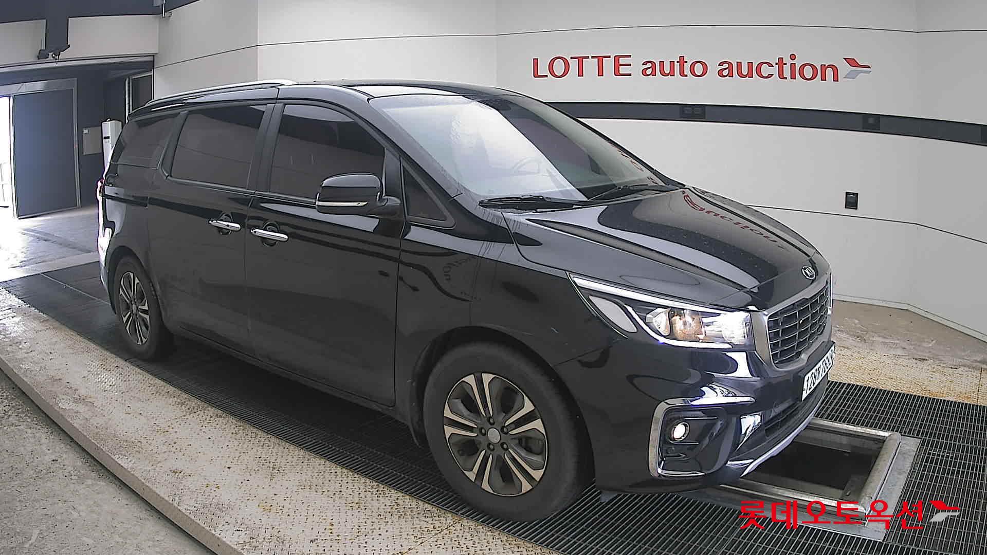 2020 - kia carnival