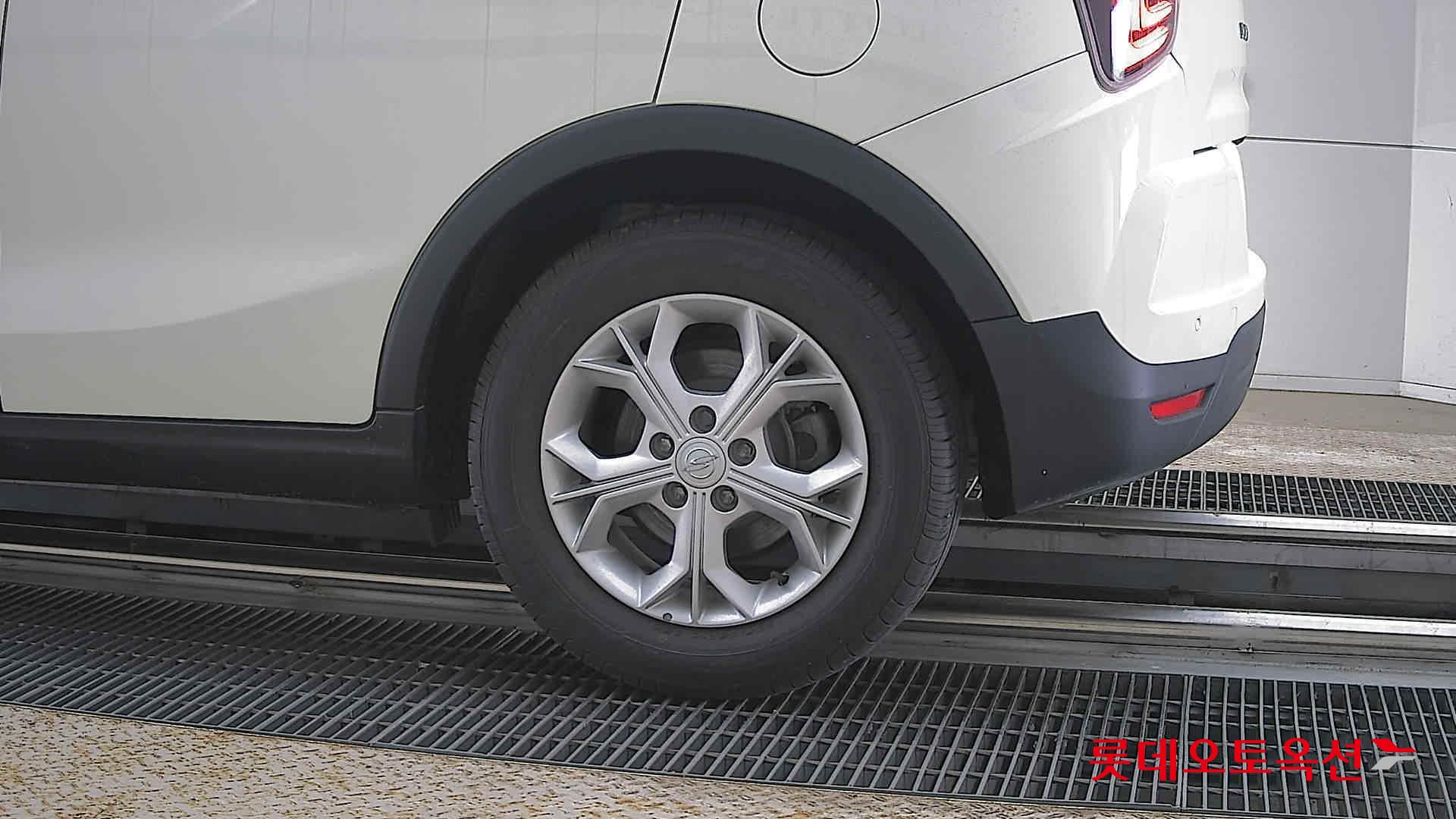 KG Mobility Tivoli 2021 - Image 26