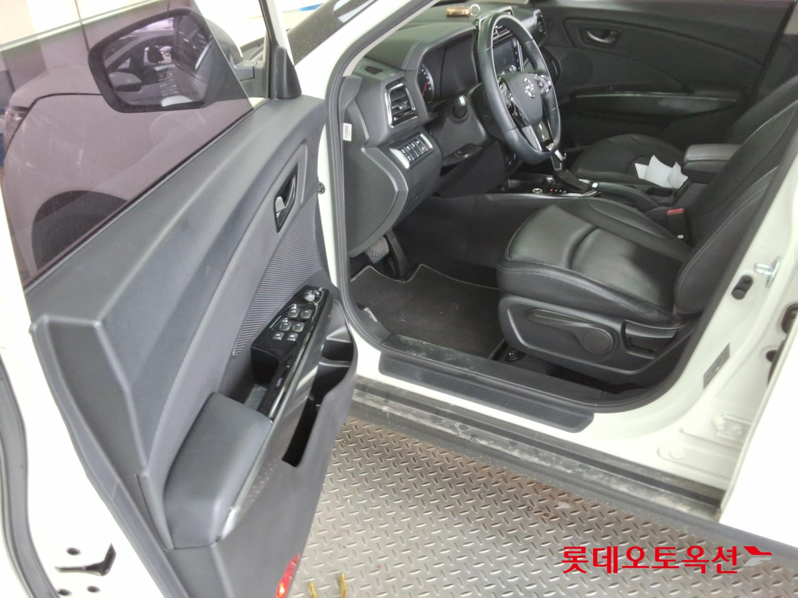 KG Mobility Tivoli 2021 - Image 37