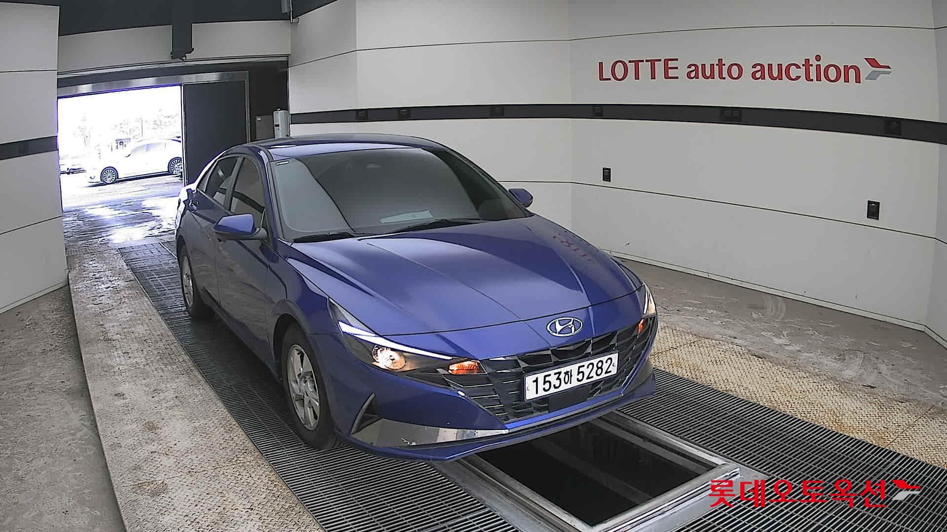 هيونداي إلانترا 2021 - صورة 24