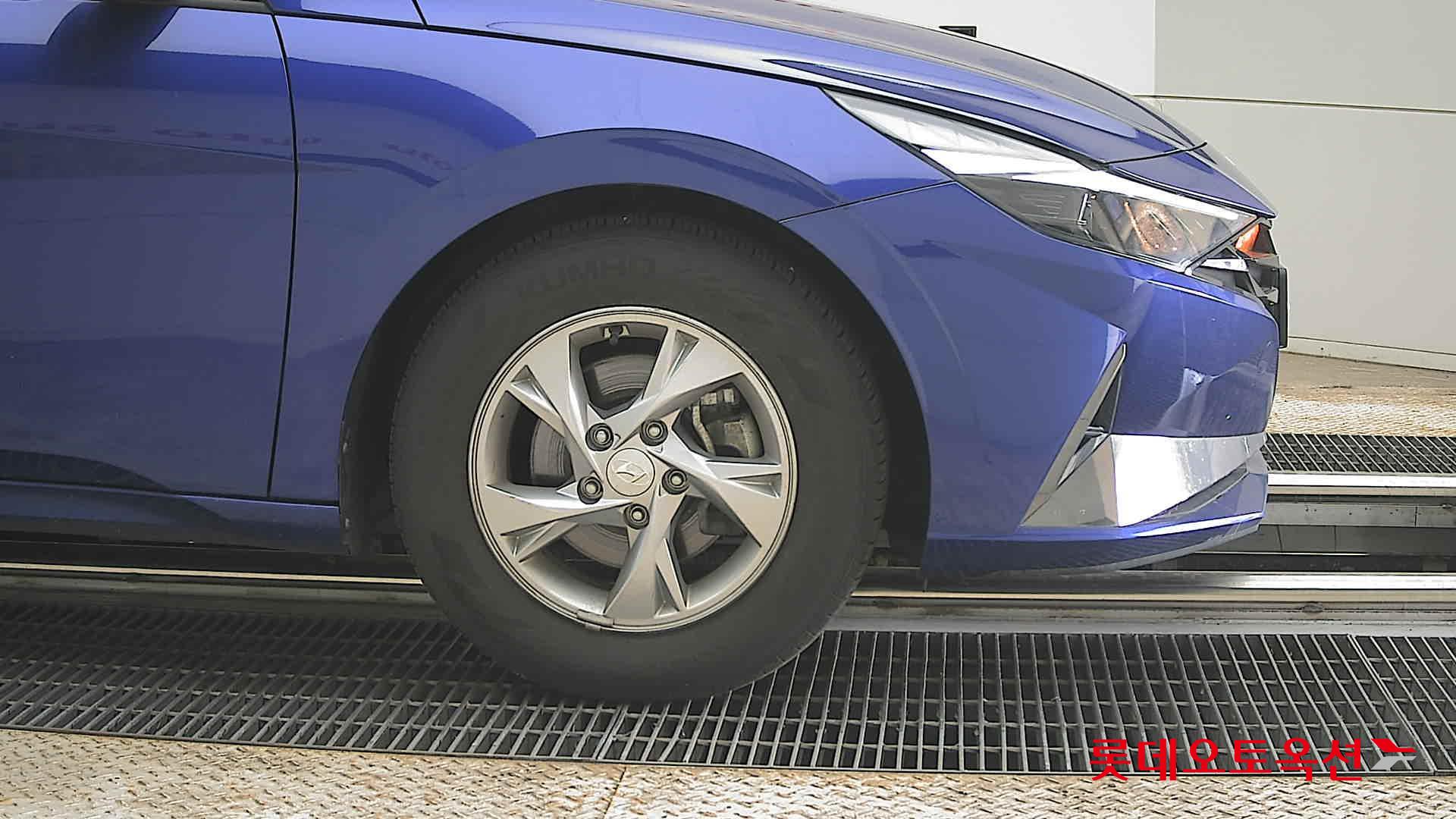 هيونداي إلانترا 2021 - صورة 27