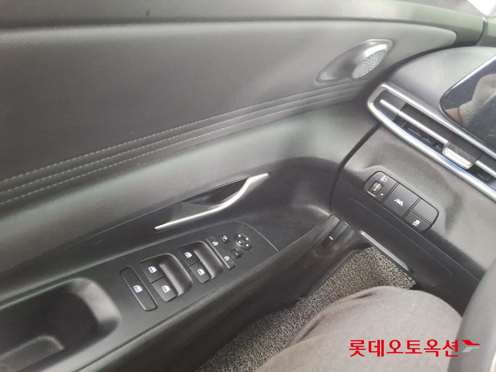 هيونداي إلانترا 2021 - صورة 29