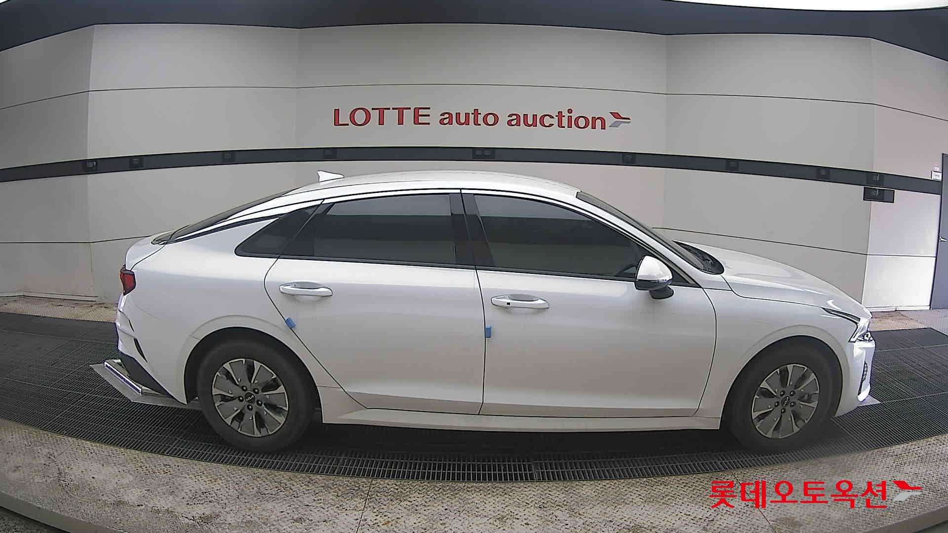 كيا K5 2023 - صورة 21