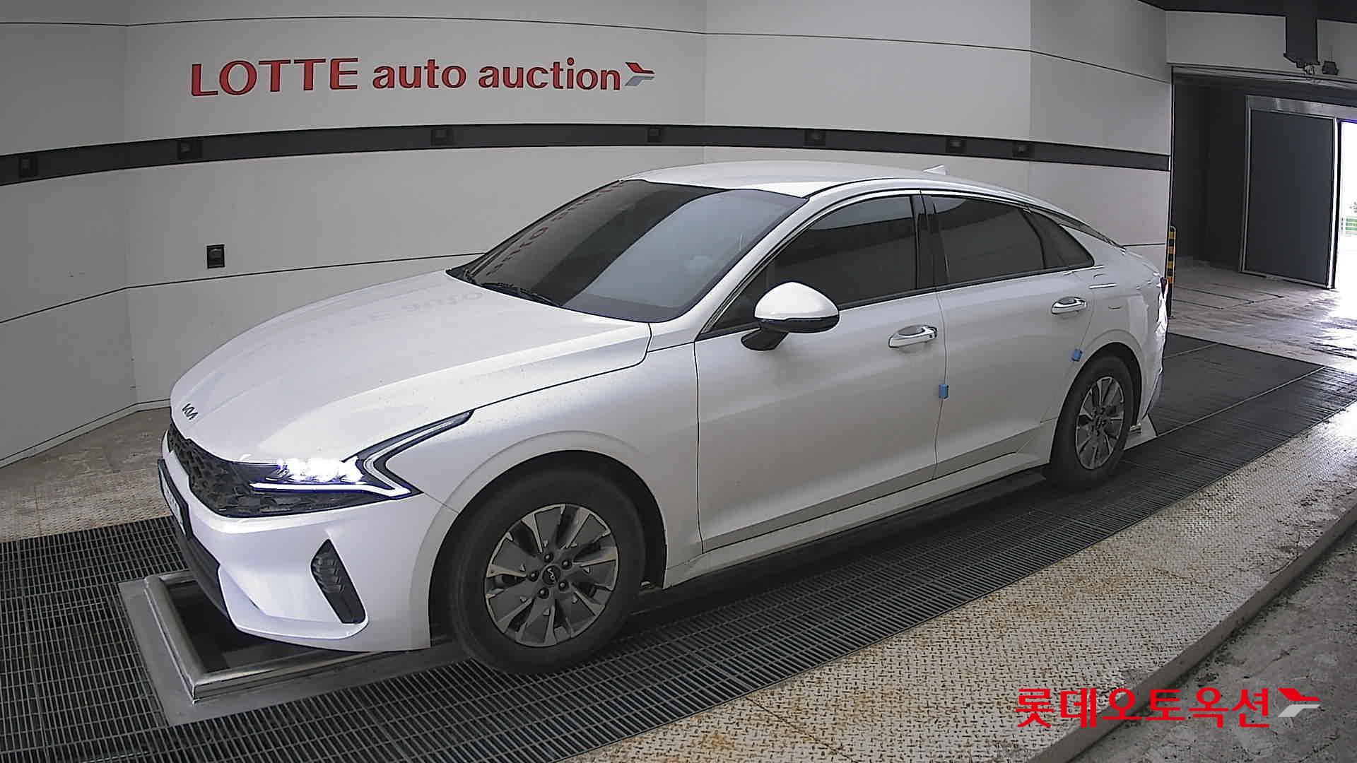 كيا K5 2023 - صورة 11