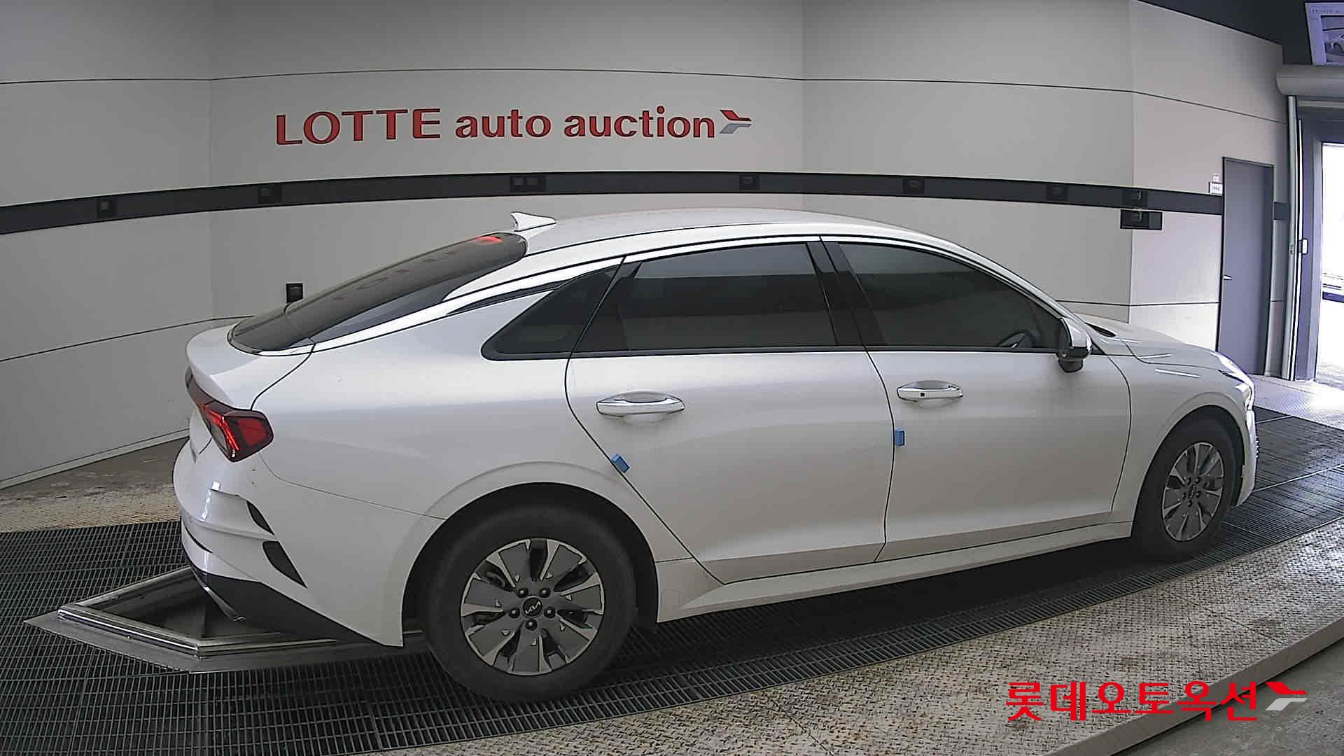 كيا K5 2023 - صورة 20