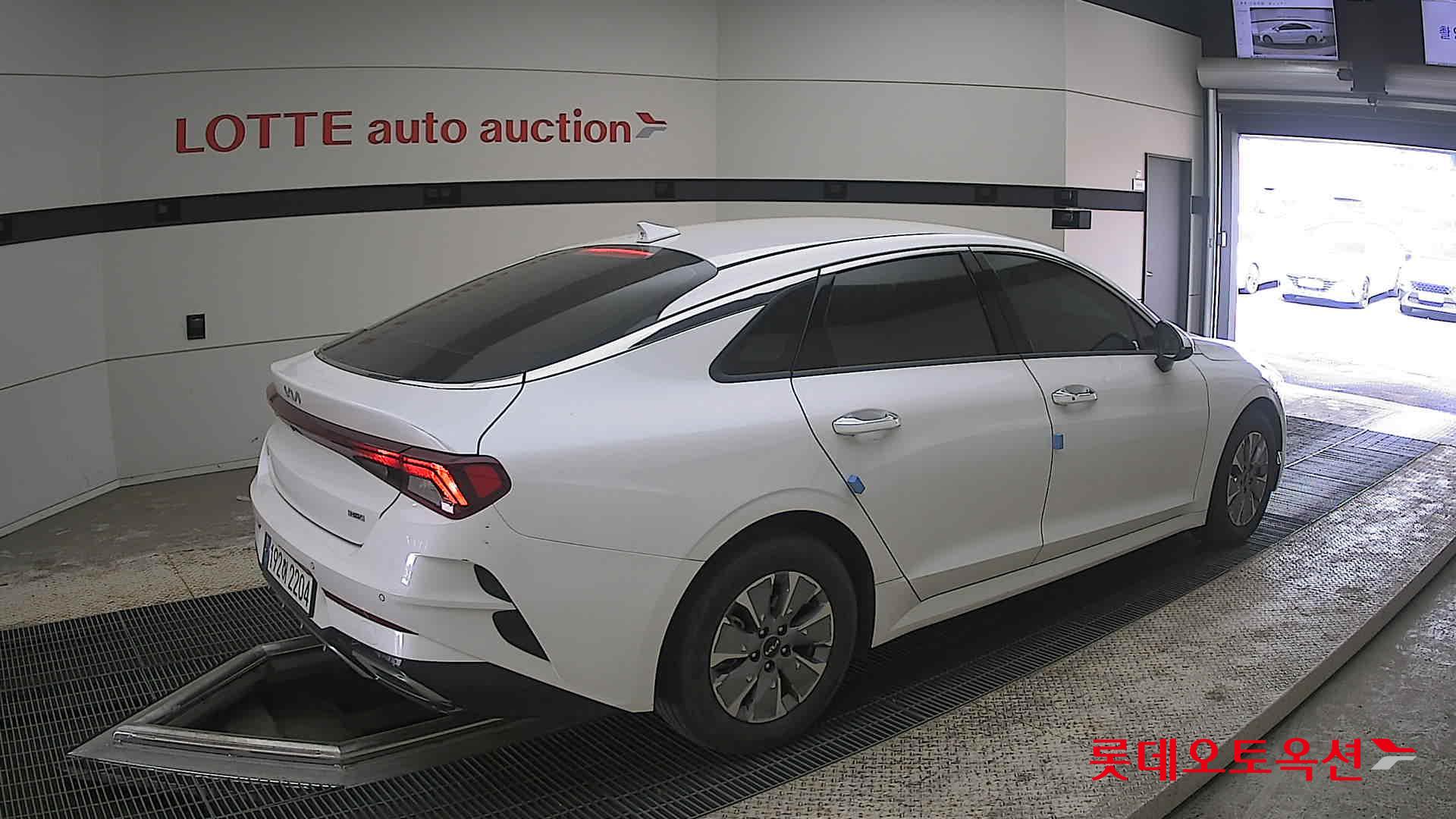 كيا K5 2023 - صورة 19