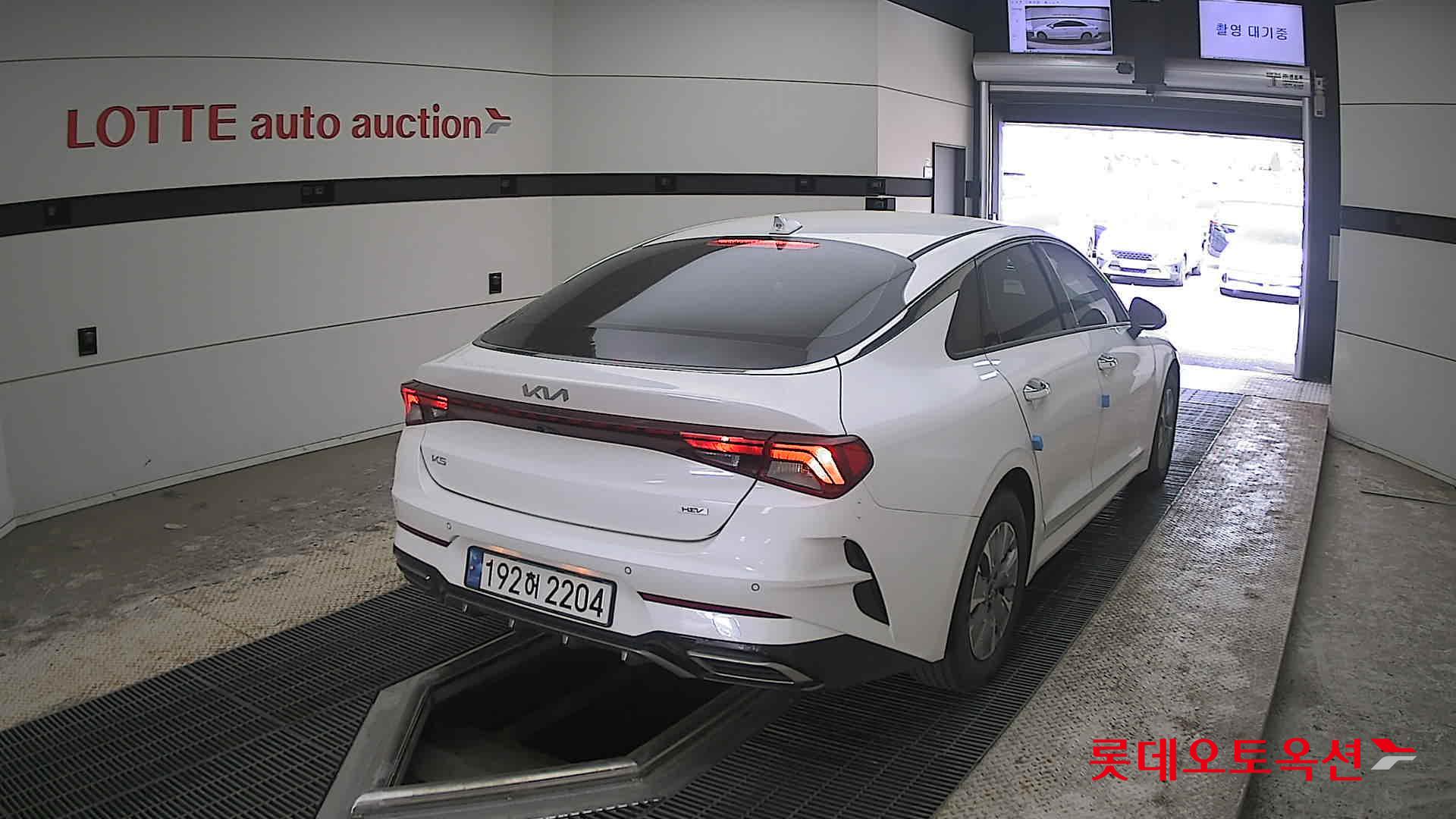 كيا K5 2023 - صورة 18