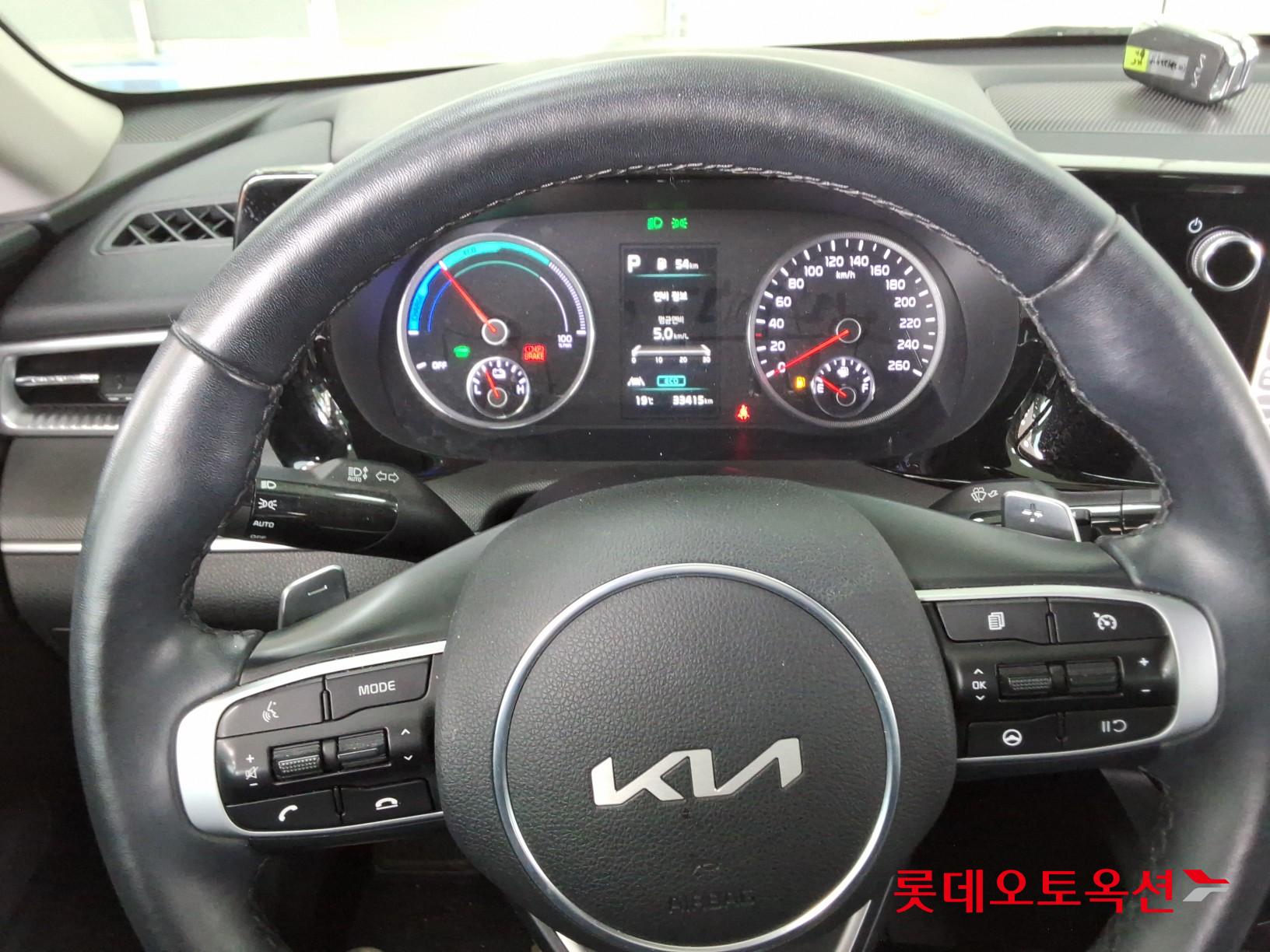 كيا K5 2023 - صورة 30