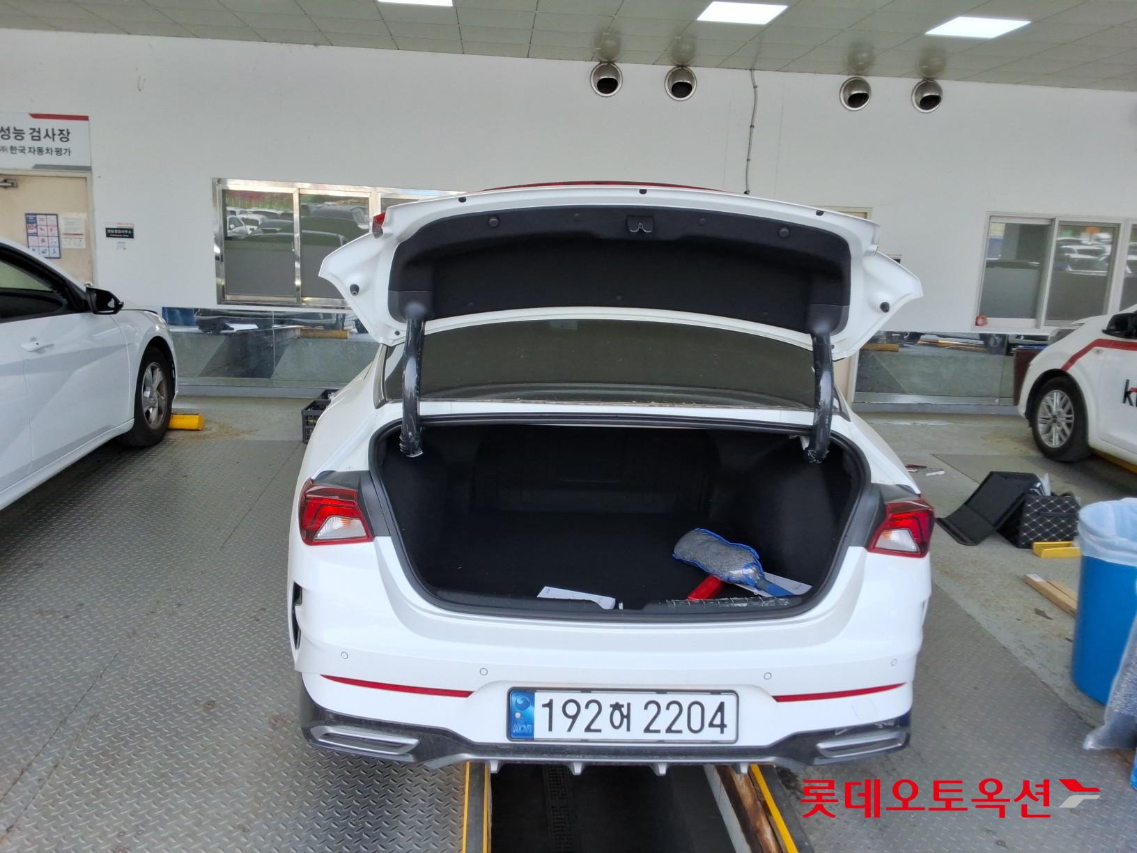 كيا K5 2023 - صورة 9