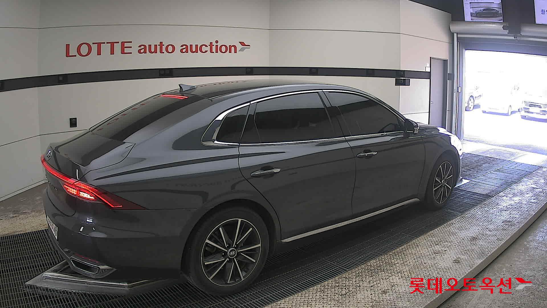 هيونداي جرانجر 2020 - صورة 19