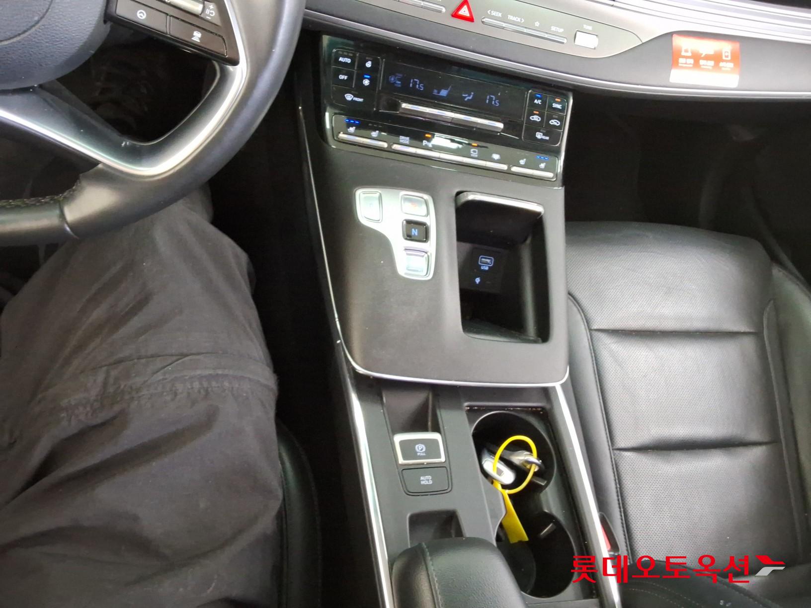 هيونداي جرانجر 2020 - صورة 32