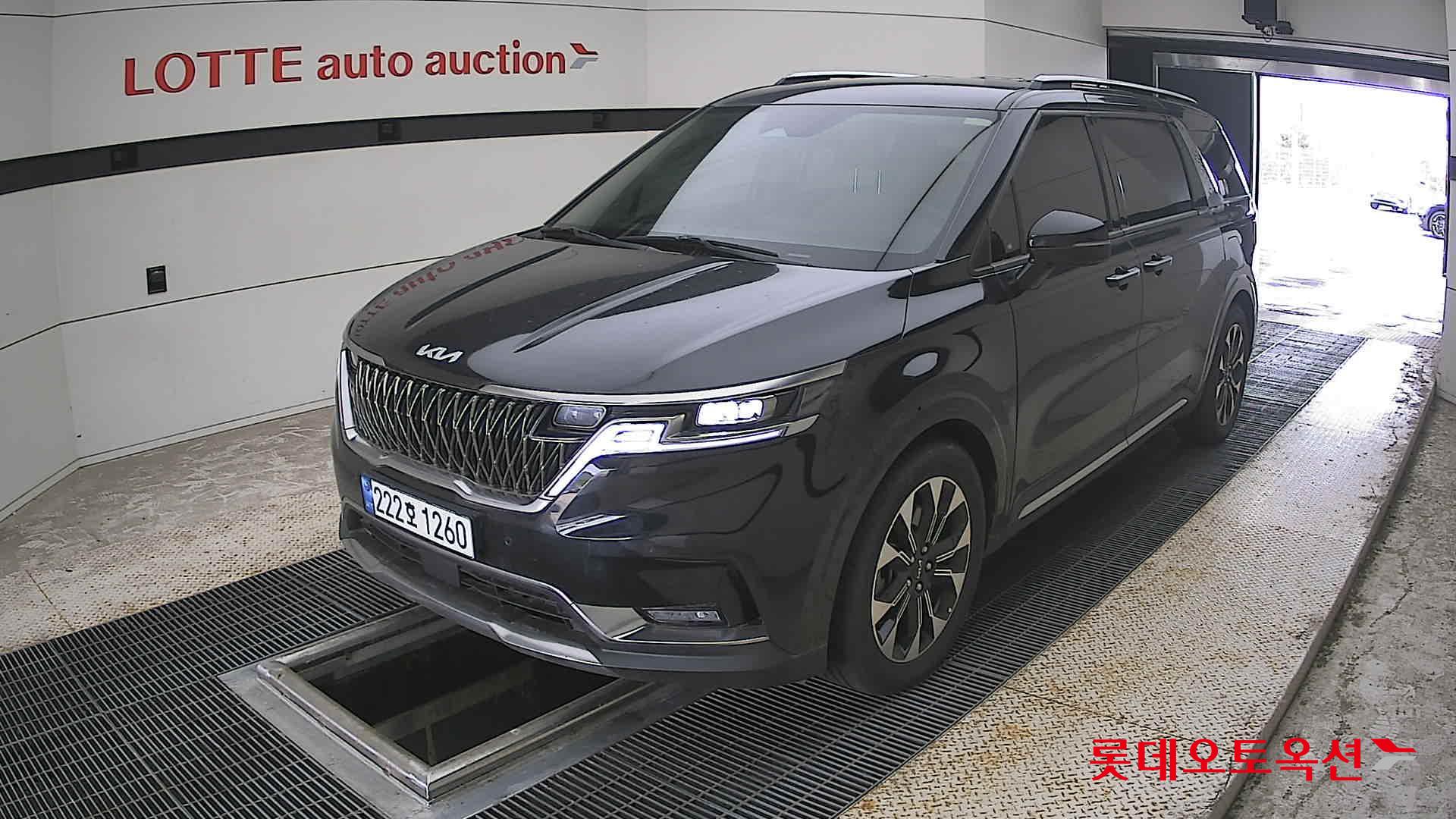 2023 - kia carnival