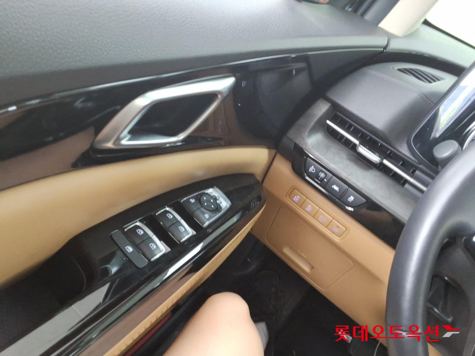 2023 - kia carnival