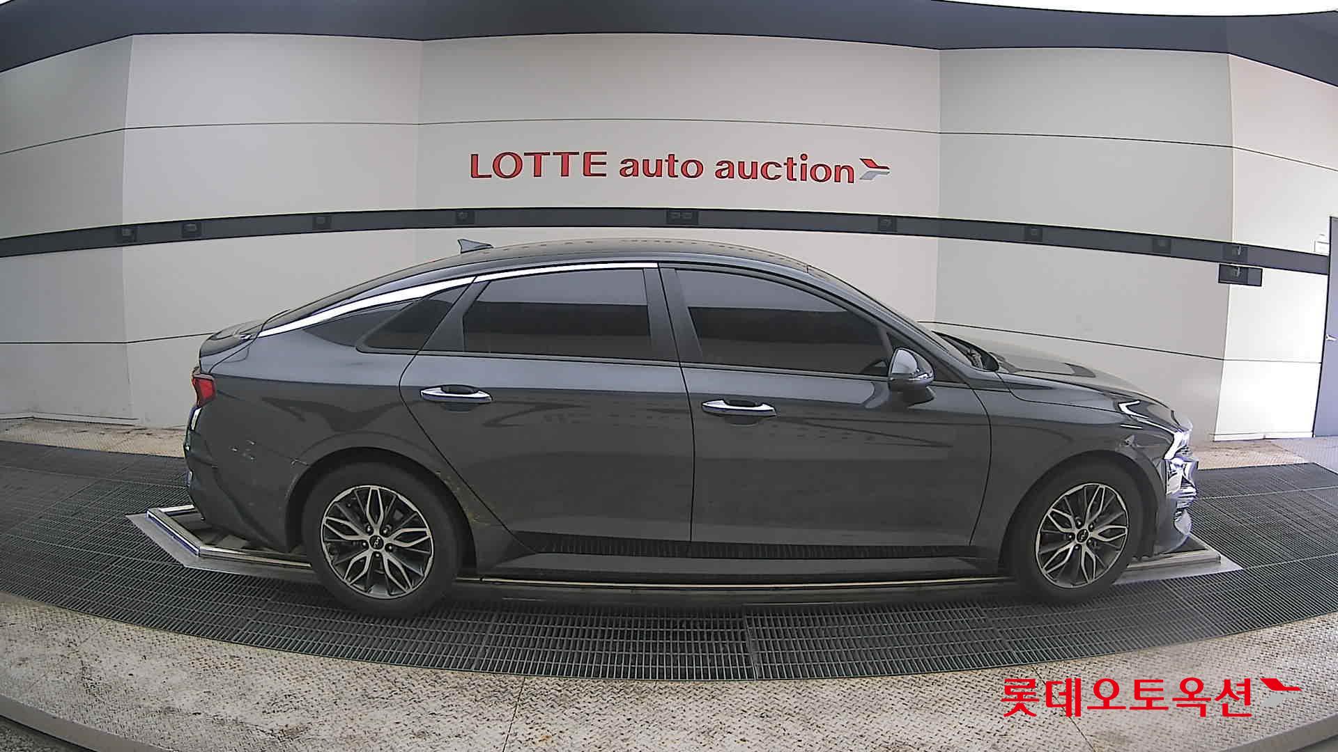 Kia K5 2022 - Image 21