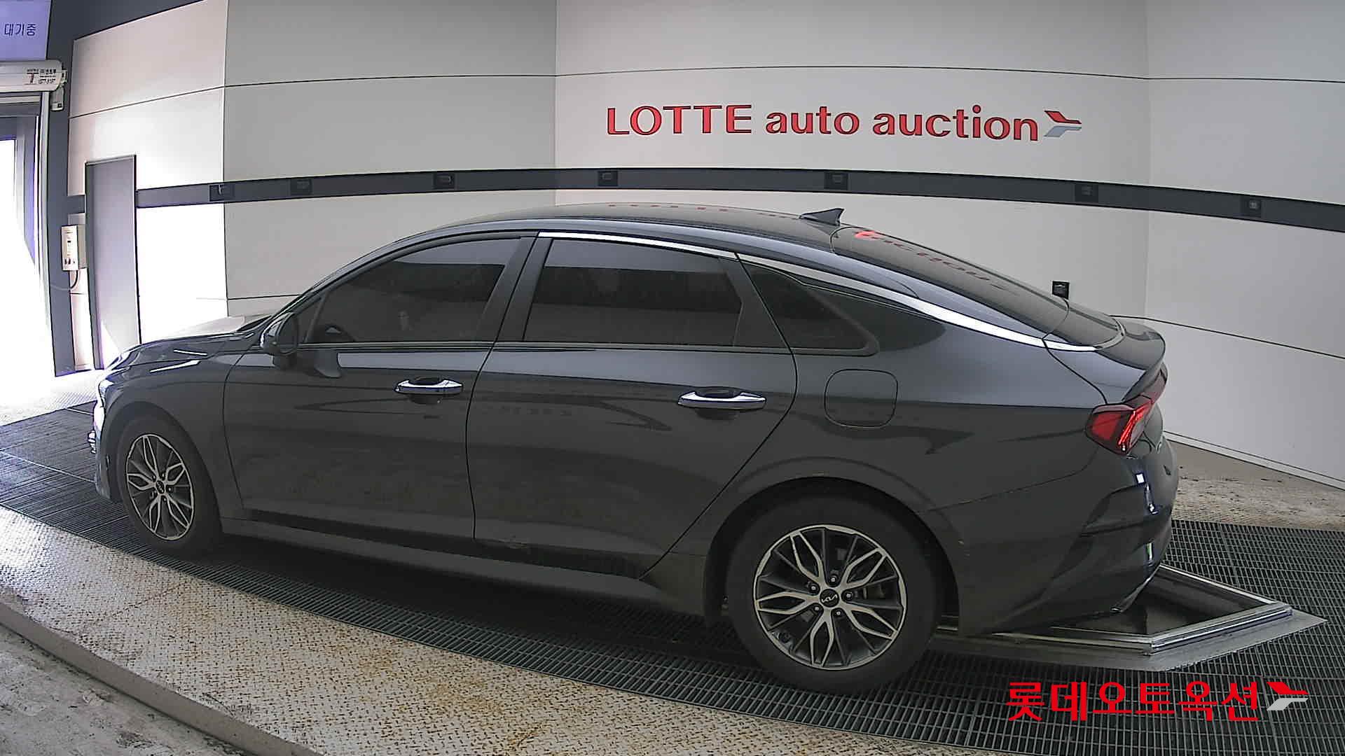 Kia K5 2022 - Image 14