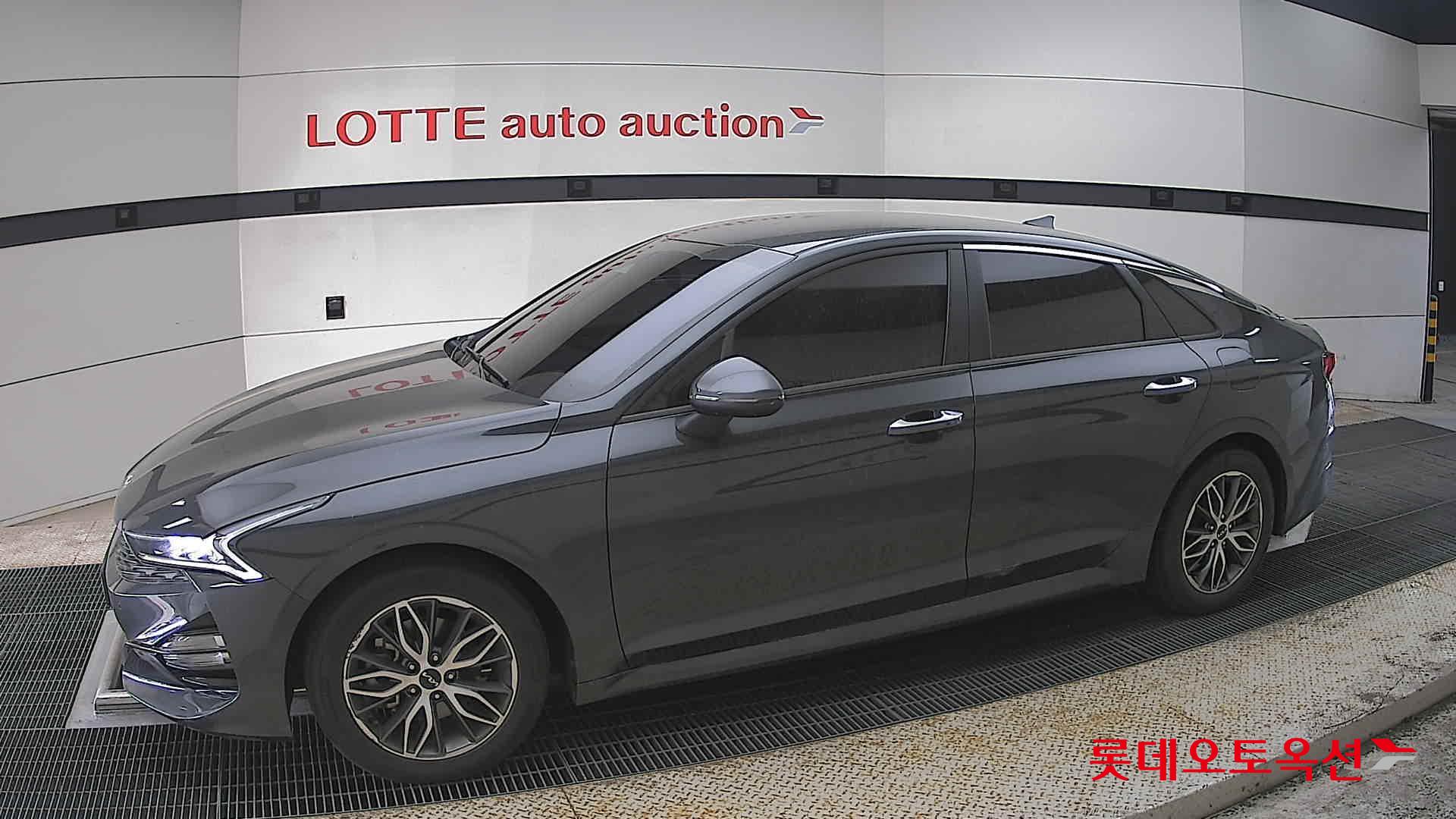 Kia K5 2022 - Image 12