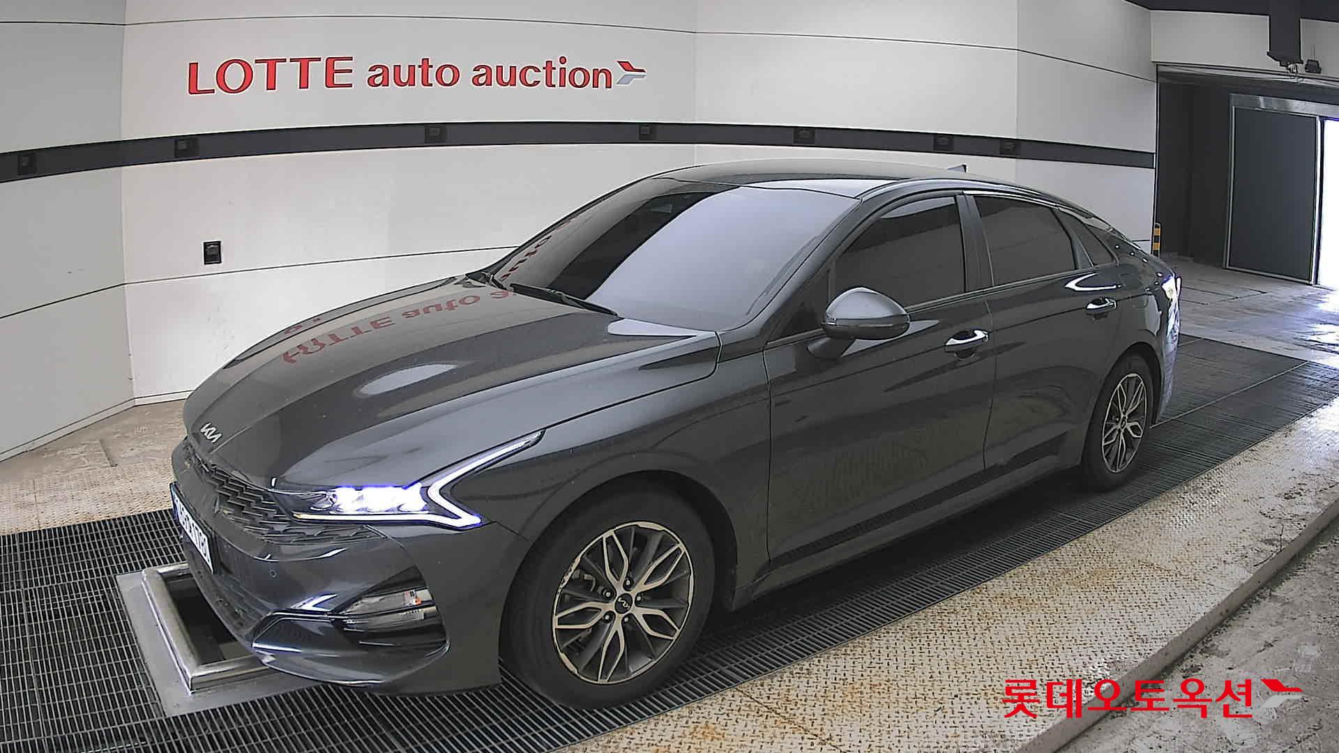 Kia K5 2022 - Image 11