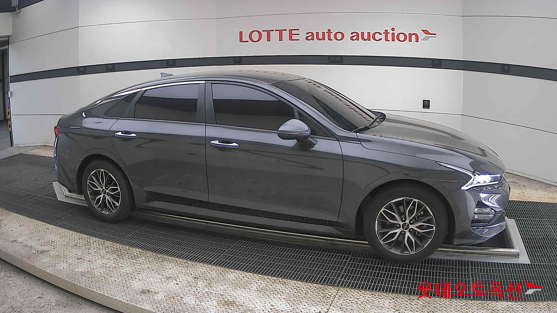 Kia K5 2022 - Image 22