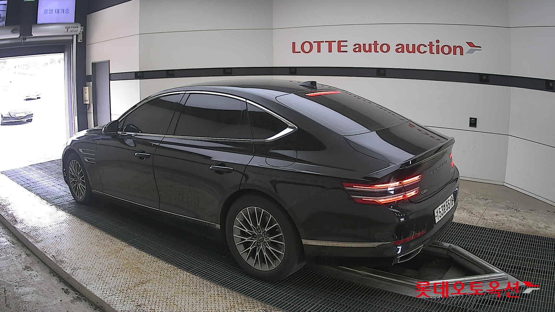 Genesis G80 2021 - Image 15