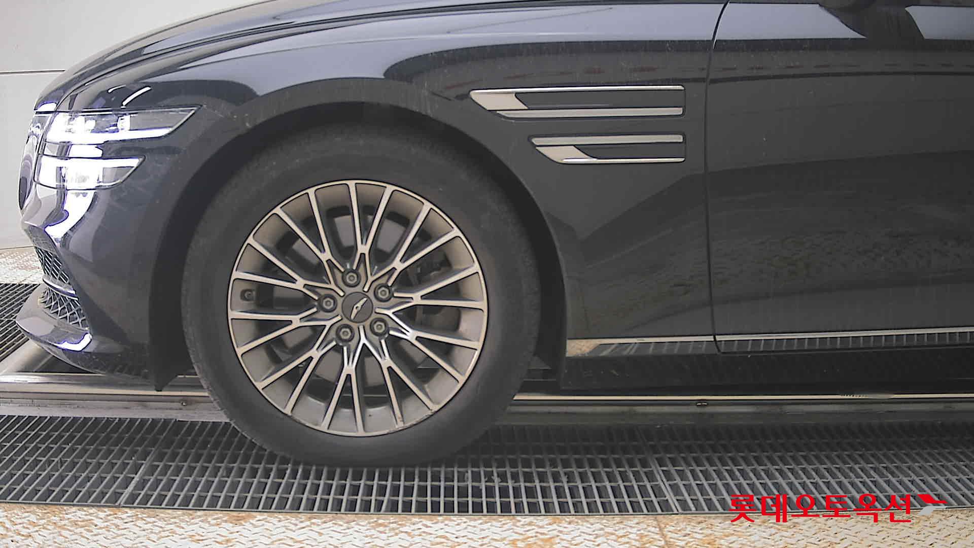 Genesis G80 2021 - Image 25