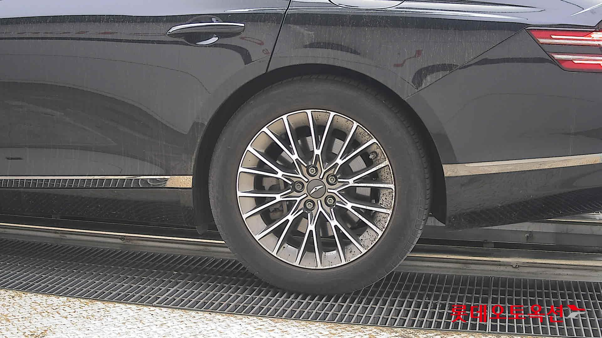 Genesis G80 2021 - Image 26