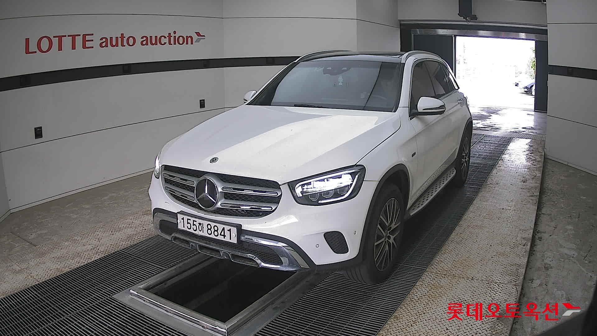 2021 - mercedes-benz glc300