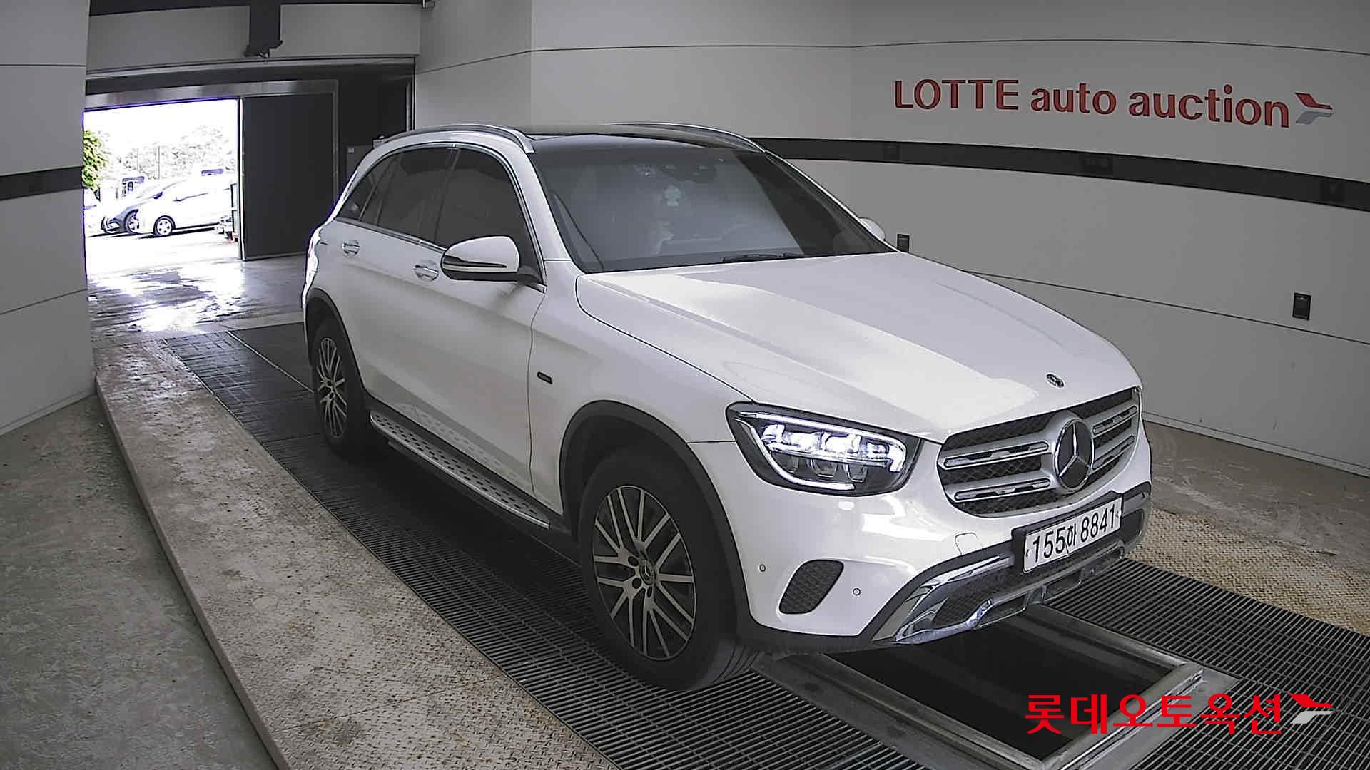 2021 - mercedes-benz glc300