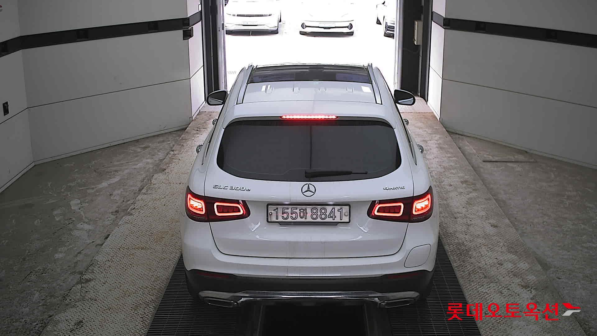 2021 - mercedes-benz glc300