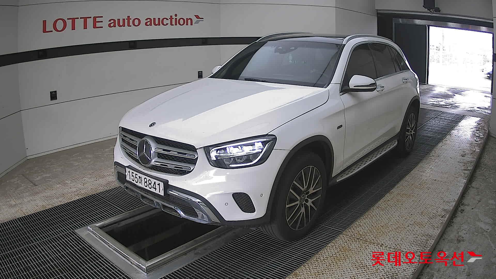 2021 - mercedes-benz glc300