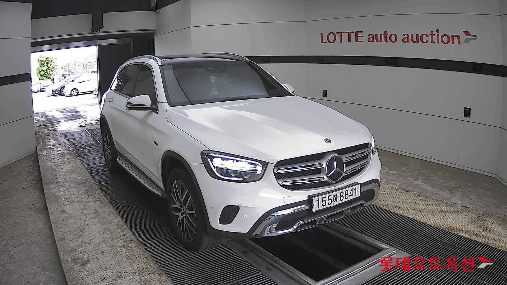 2021 - mercedes-benz glc300