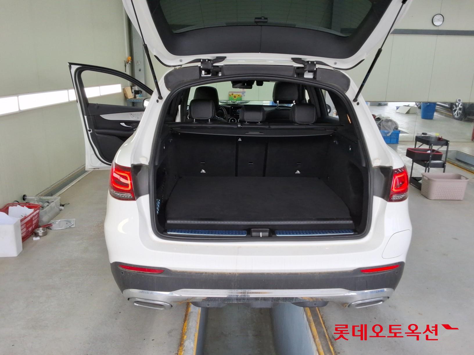 2021 - mercedes-benz glc300