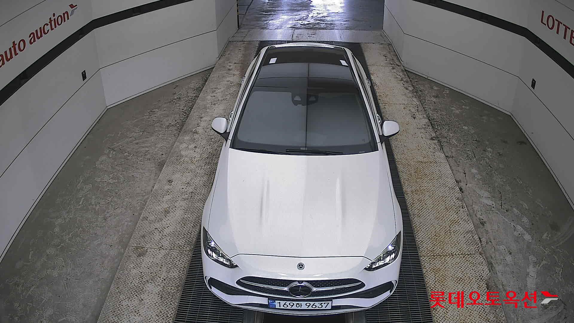 2022 - mercedes-benz c300