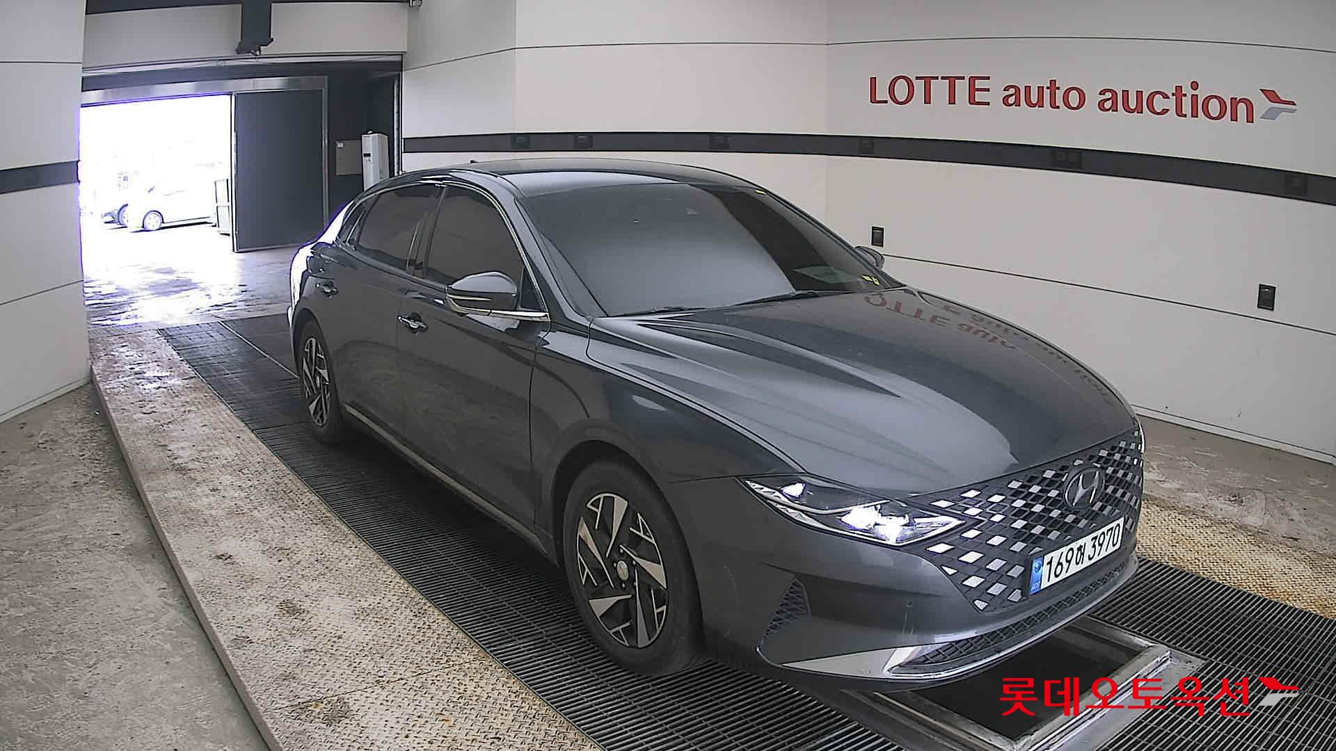 Hyundai Grandeur - 6