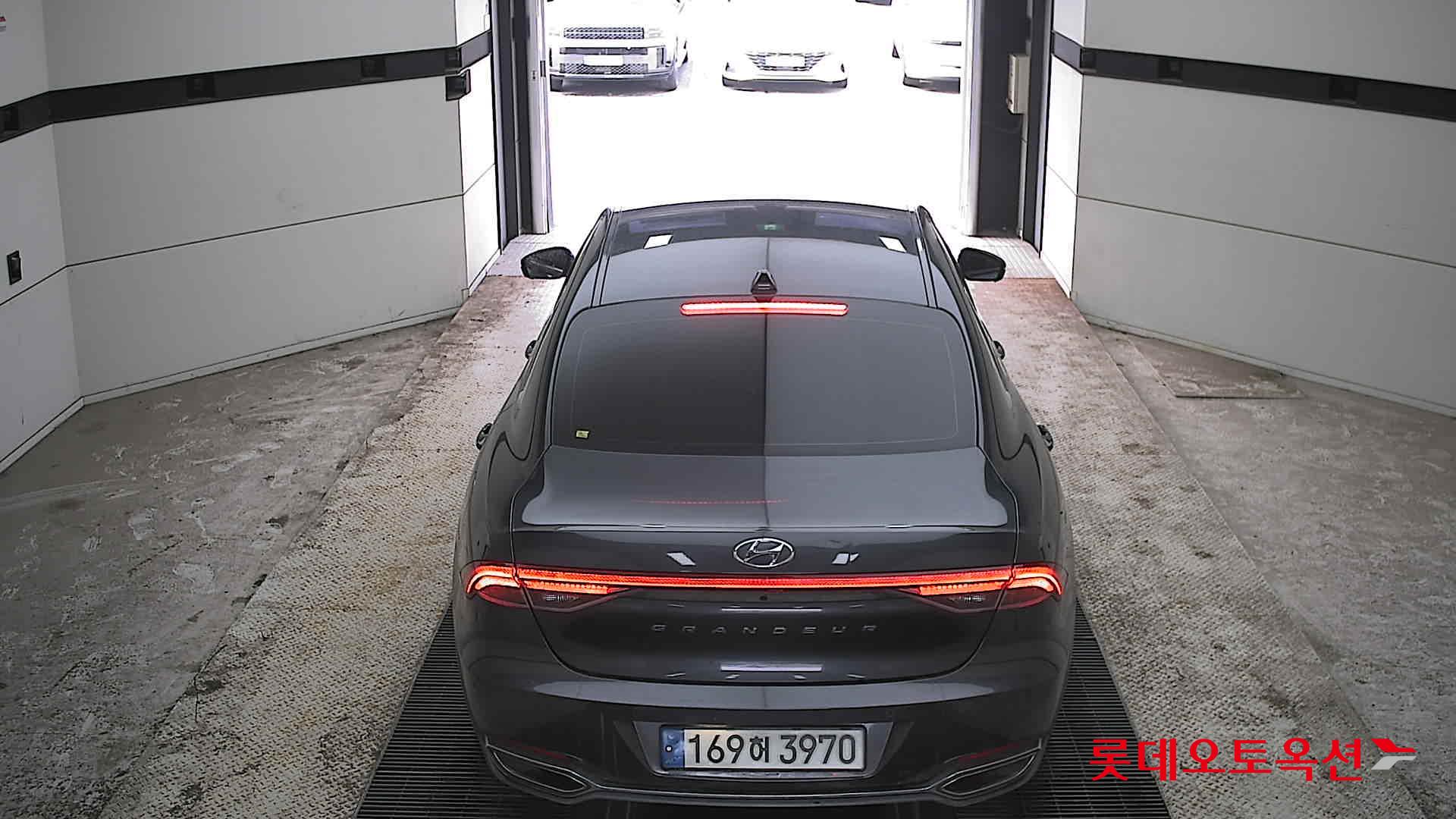 Hyundai Grandeur - 17