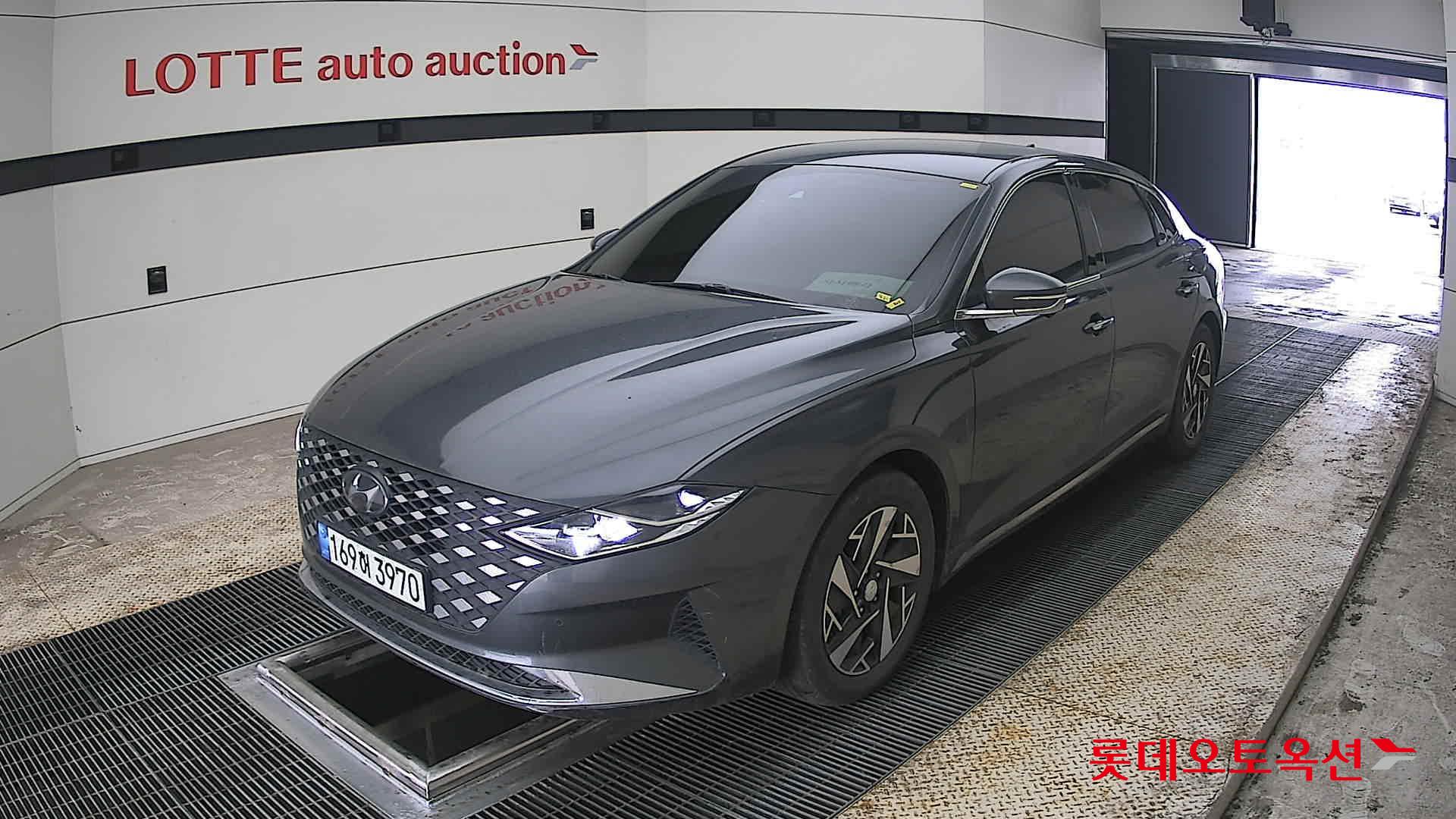 Hyundai Grandeur - 3