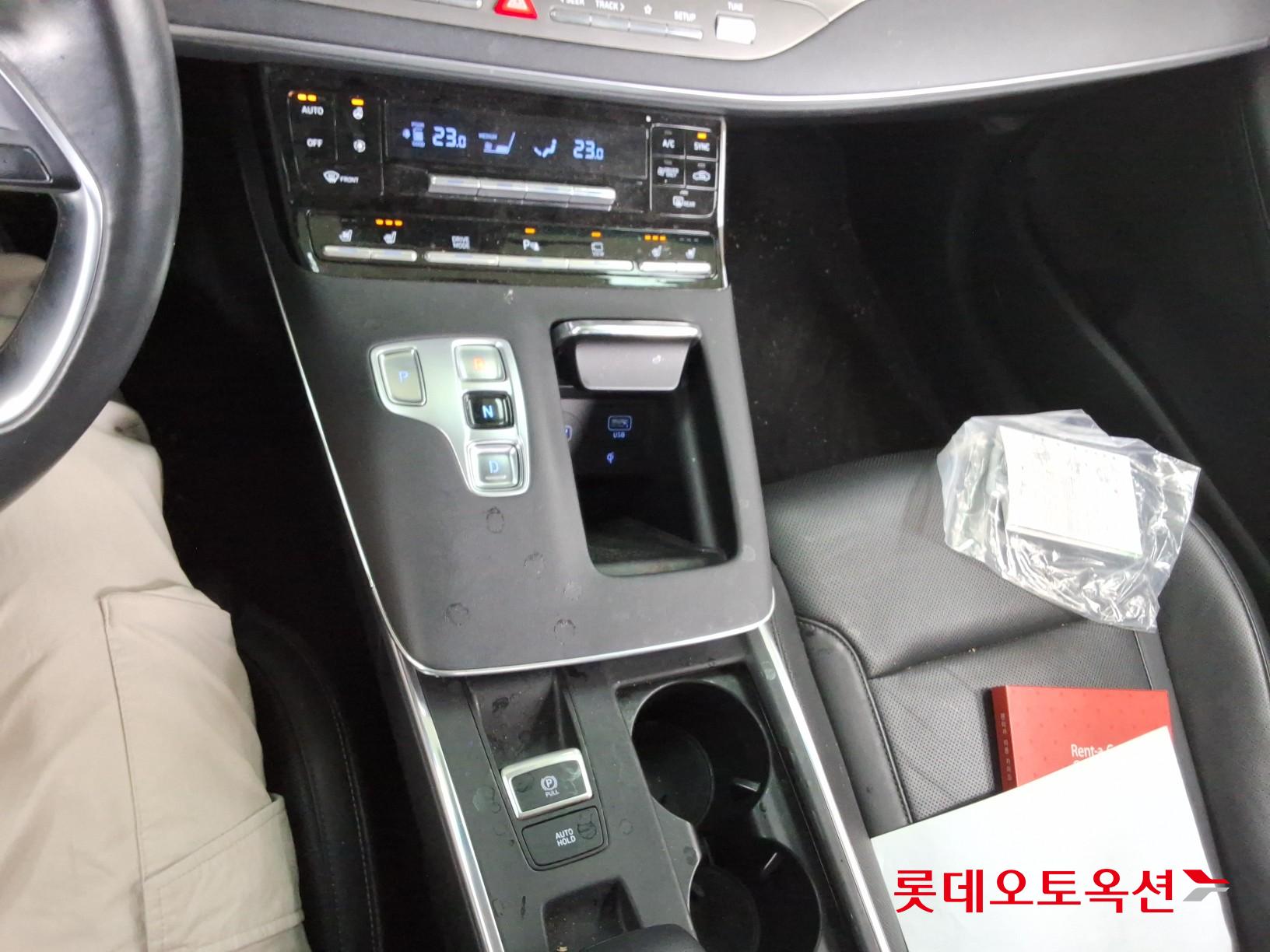 Hyundai Grandeur - 34