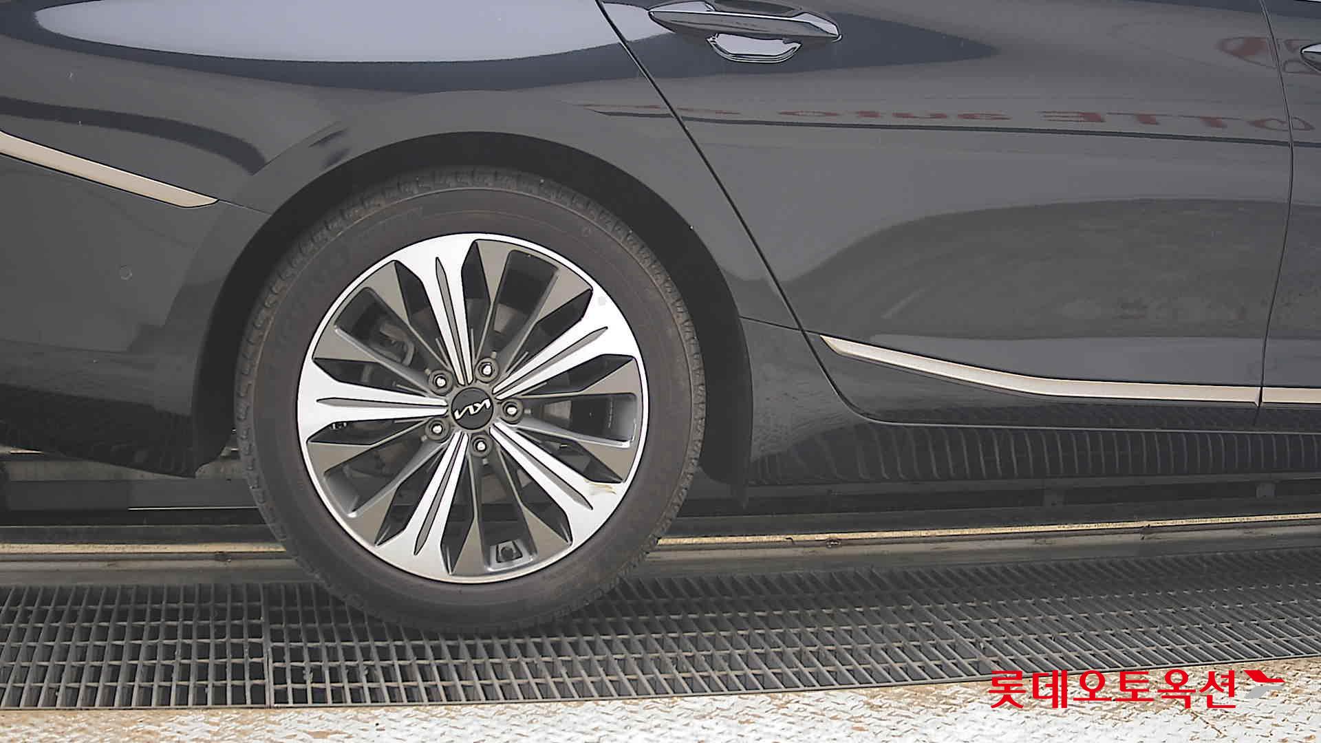 2024 - kia k8