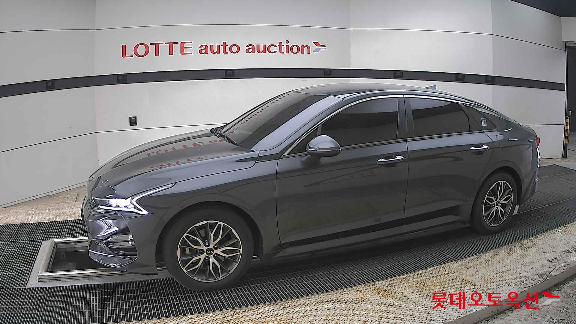 Kia K5 2021 - Image 12