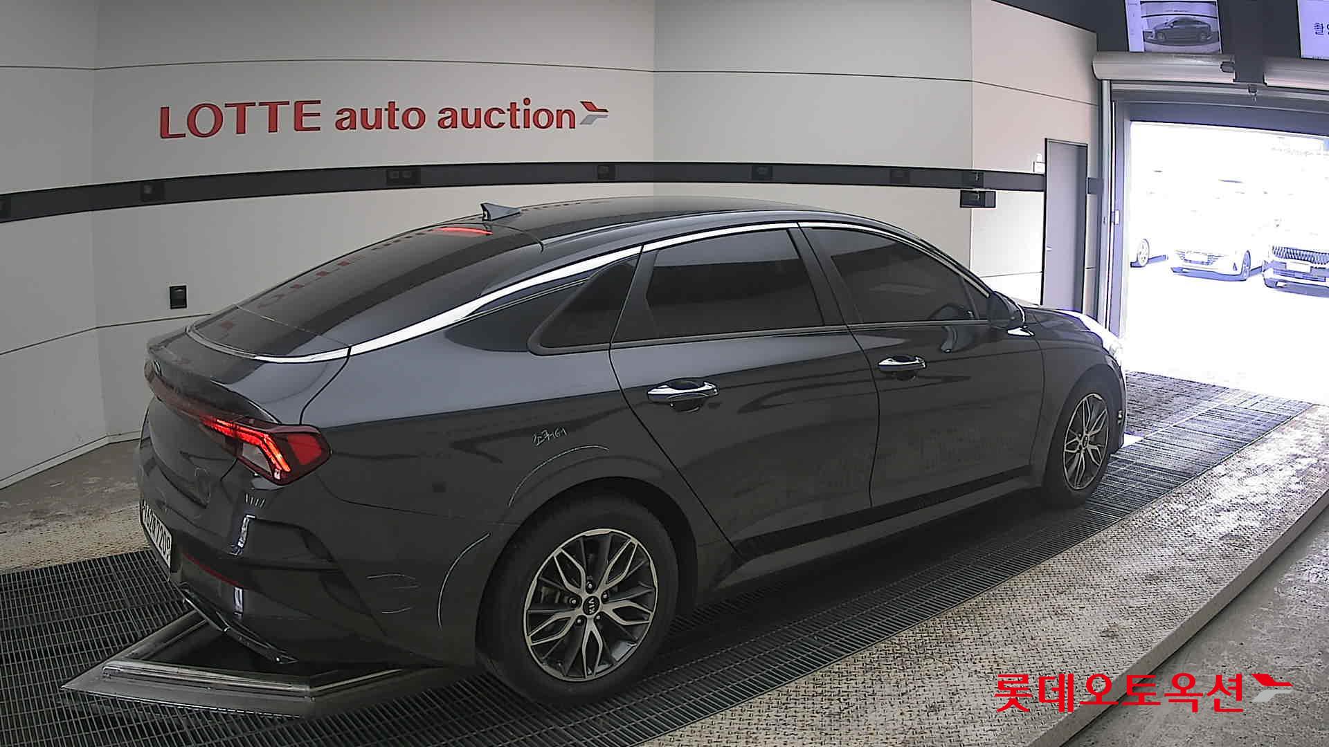 Kia K5 2021 - Image 19