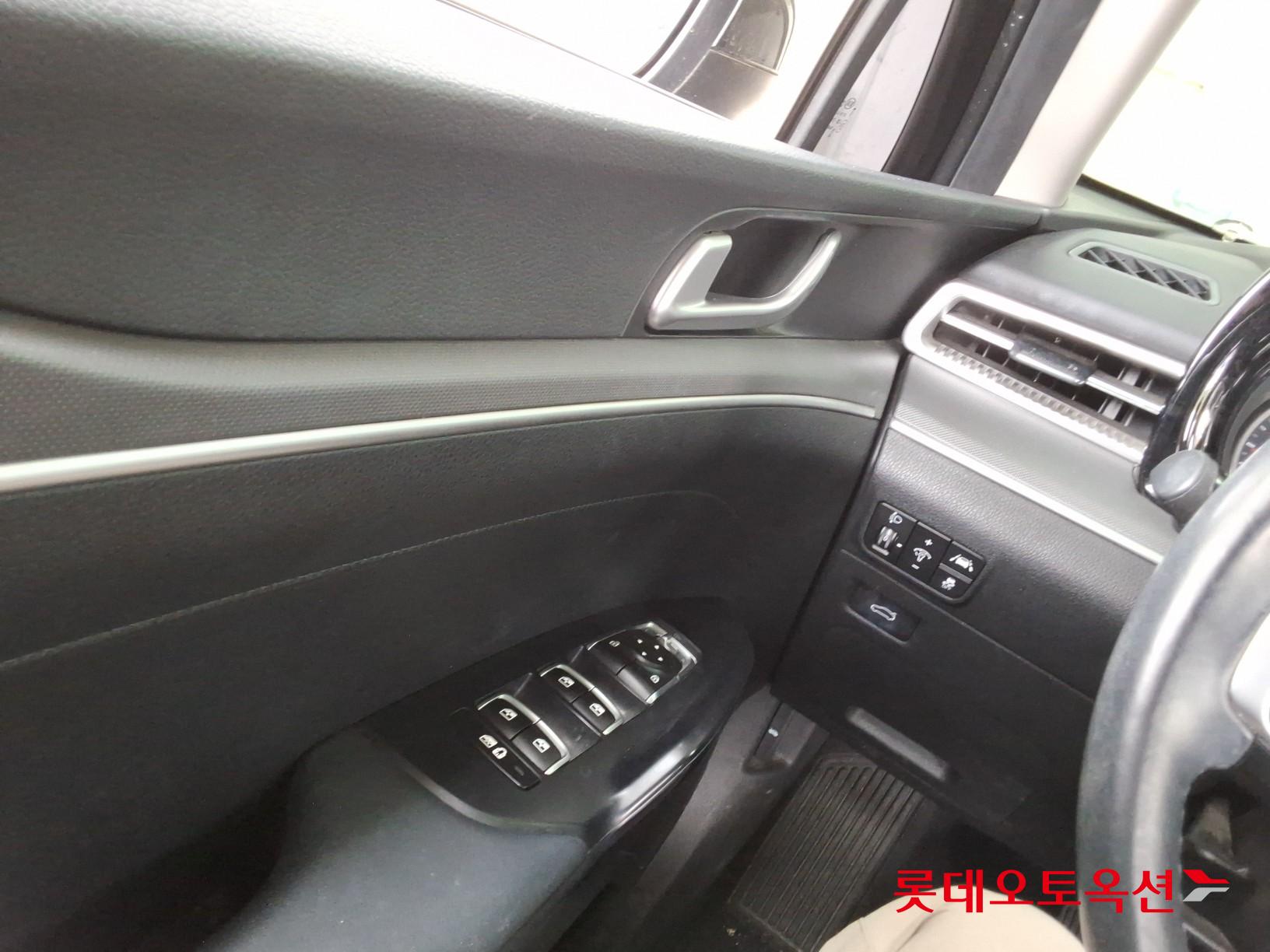 Kia K5 2021 - Image 29