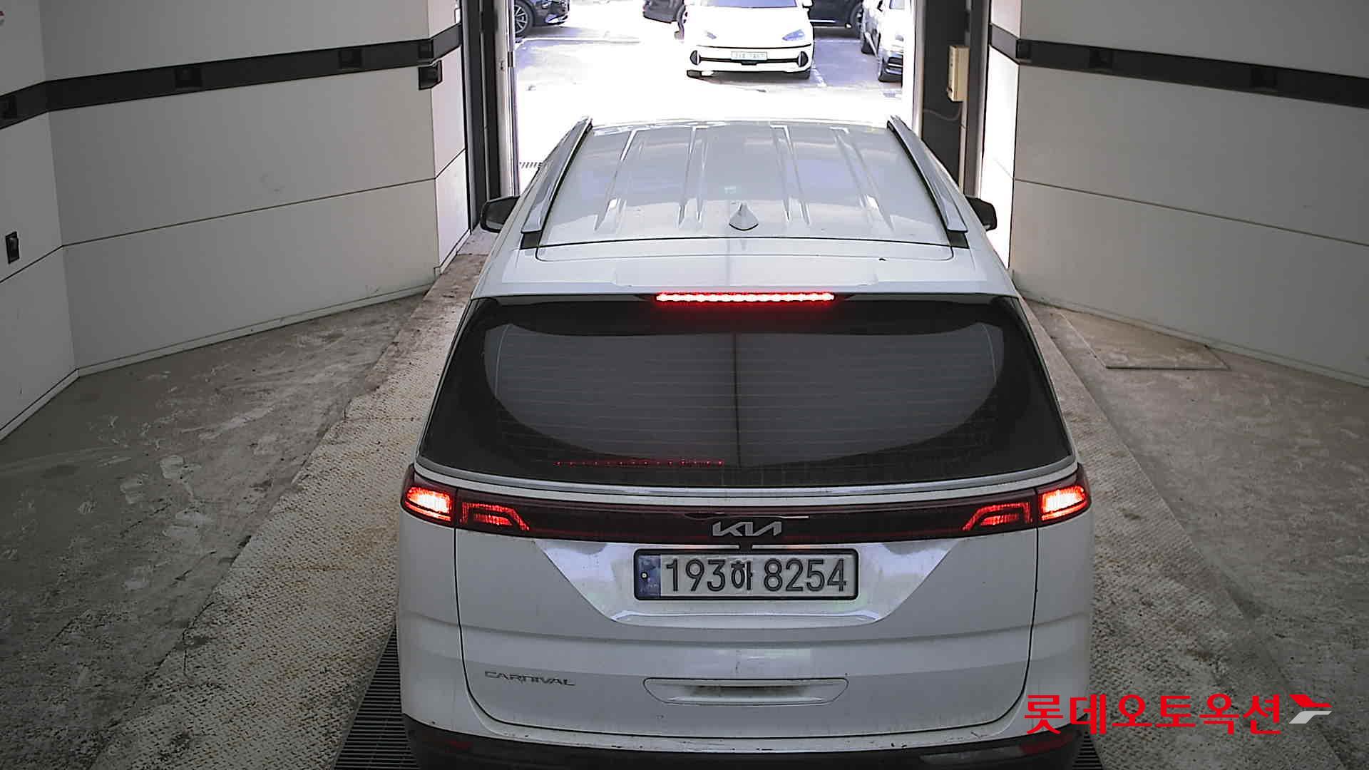 Kia Carnival 2022 - Image 17