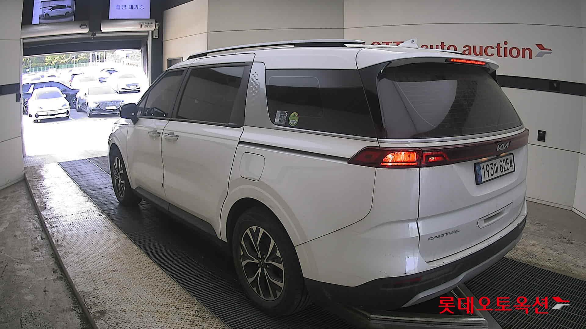 Kia Carnival 2022 - Image 4