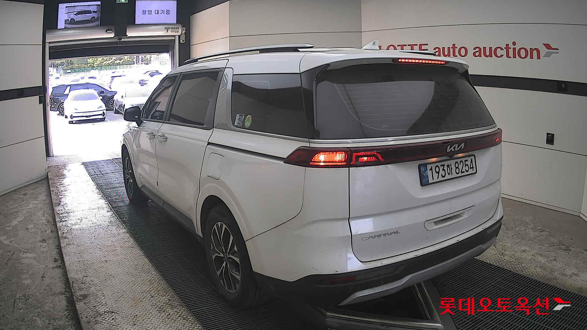 Kia Carnival 2022 - Image 16