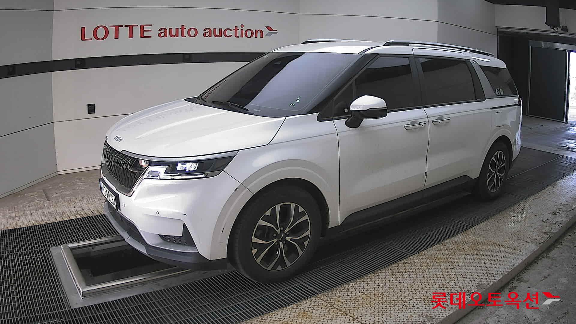 Kia Carnival 2022 - Image 11