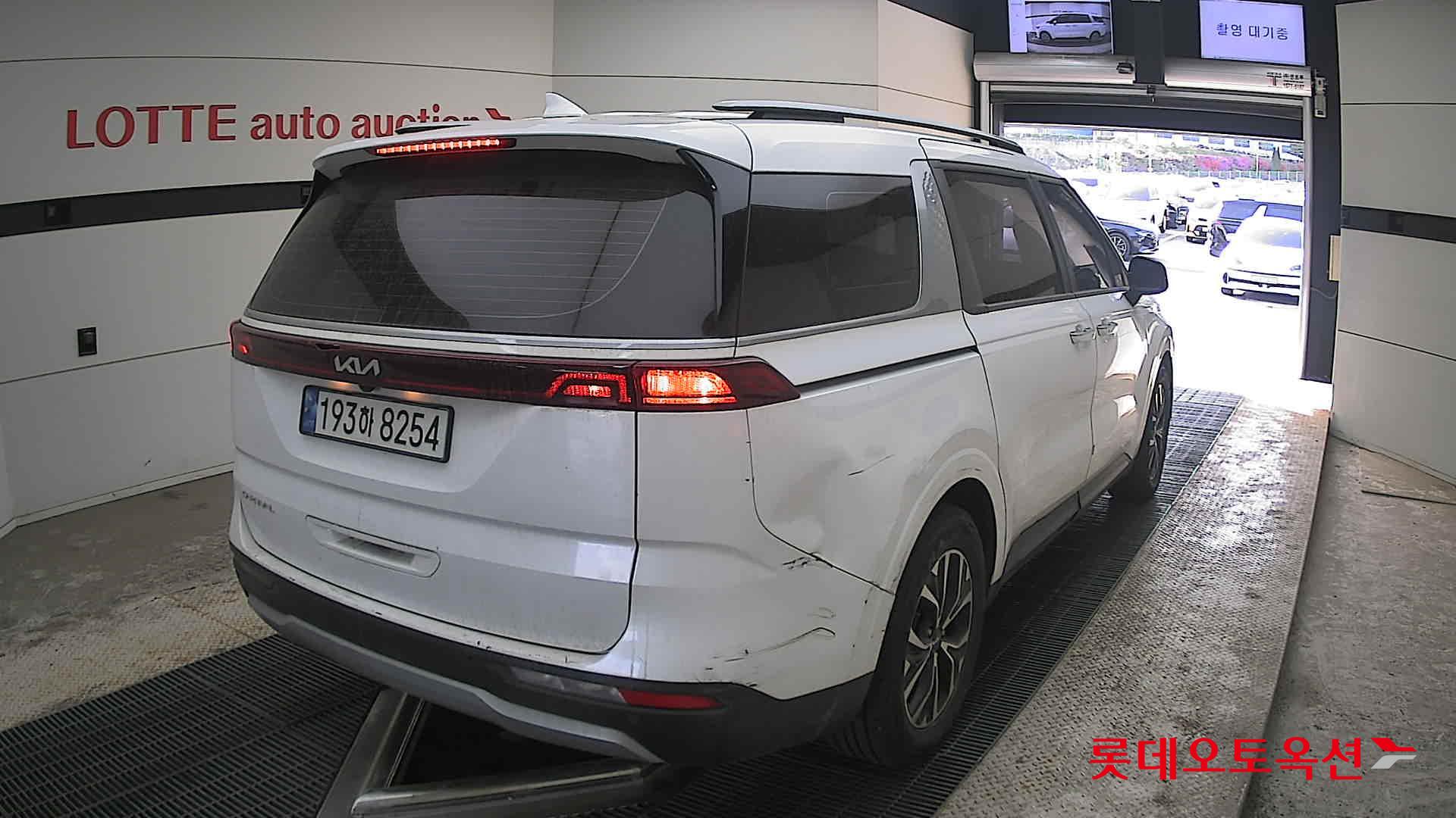 Kia Carnival 2022 - Image 18