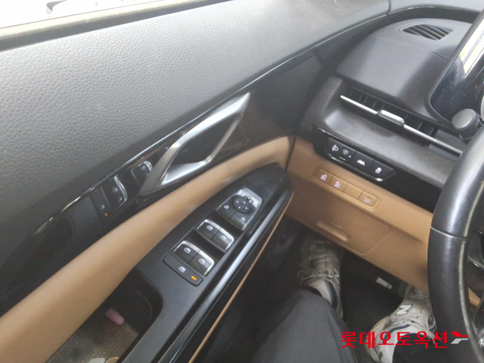 Kia Carnival 2022 - Image 29