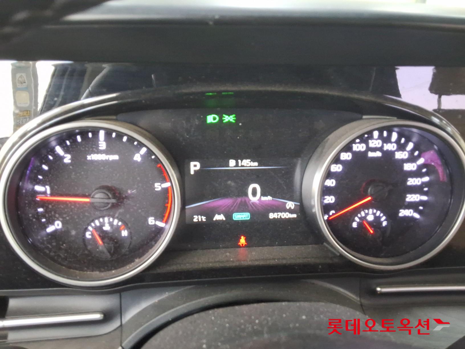 Kia Carnival 2022 - Image 31